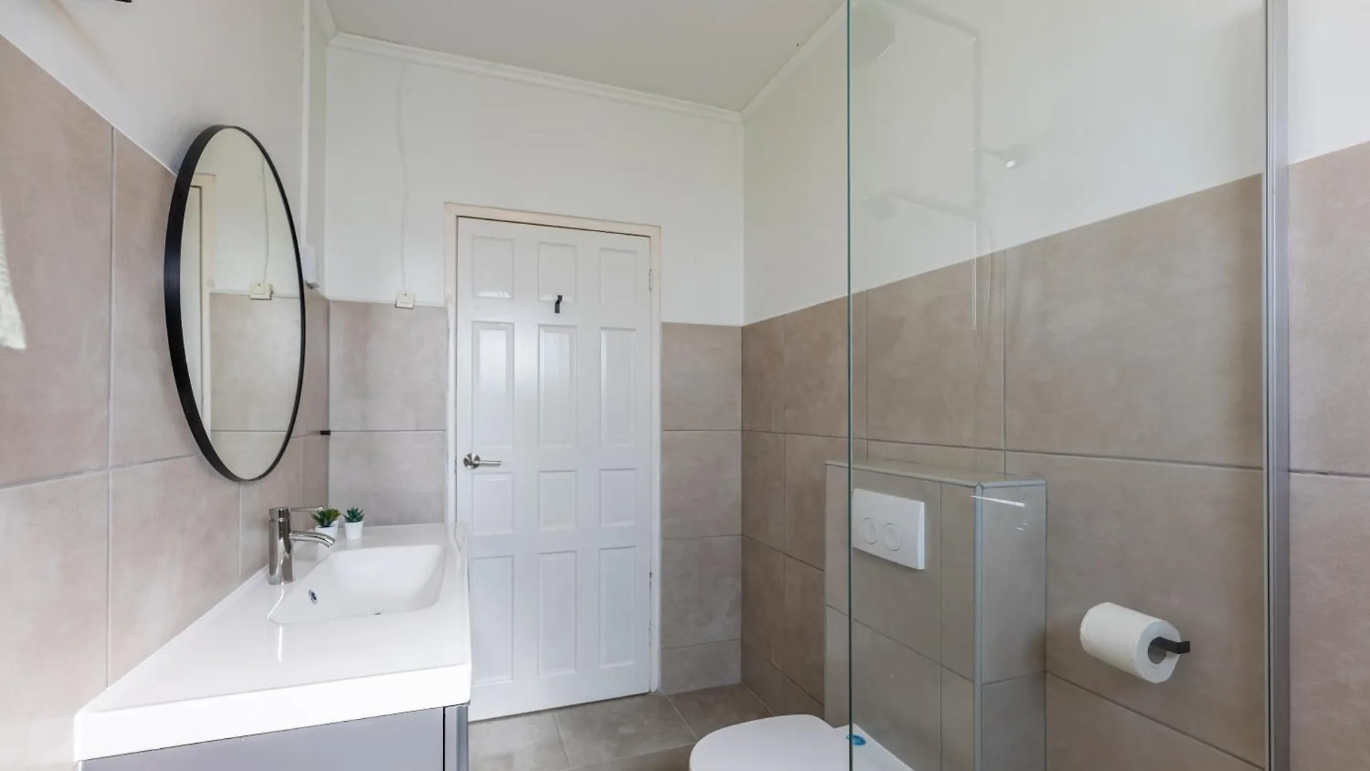 Familiewoning Met Prive Zwembad Βίλα Βίλλεμσταντ